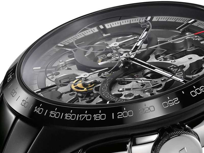 رادو تكشف عن ساعة HyperChrome Skeleton Automatic Chronograph  ذات الإصدار المحدود